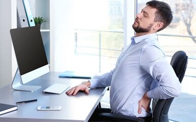 Symptoms of the lumbar column osteochondrosis
